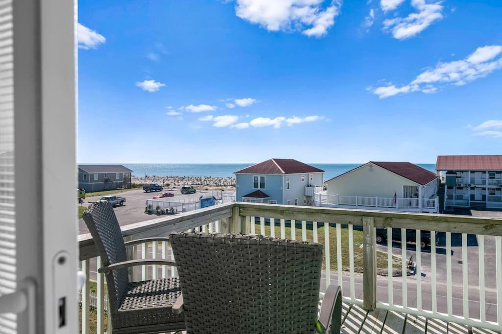הוילה אואק איילנד Pool Haven Ocean View מראה חיצוני תמונה